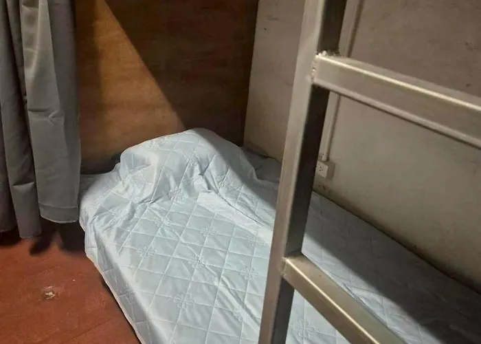 Bangkhunnon Station Hostel *